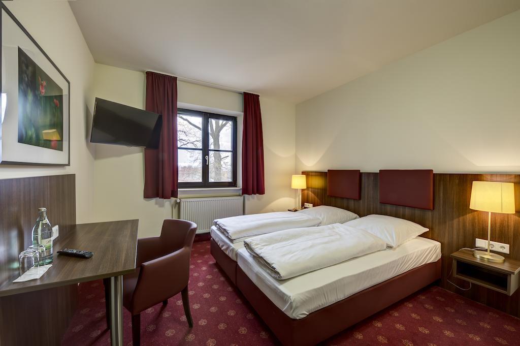 Cavallestro Classic Kitzingen Room photo